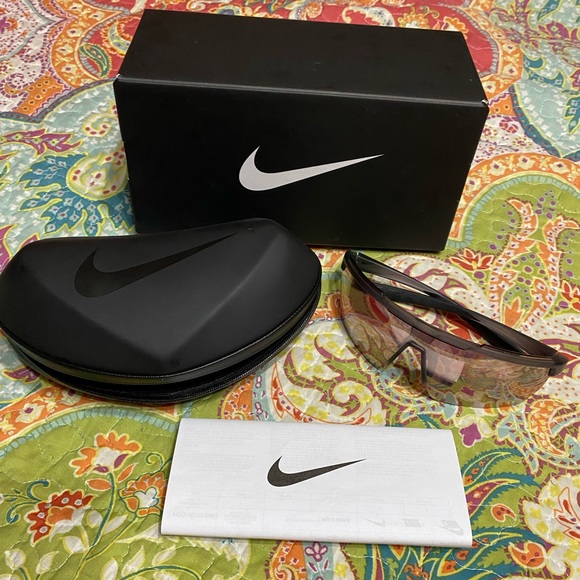 Nike men’s sunglasses - Picture 1 of 7